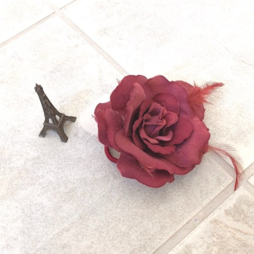 NEW Eiffel Tower and Large Rose Pin